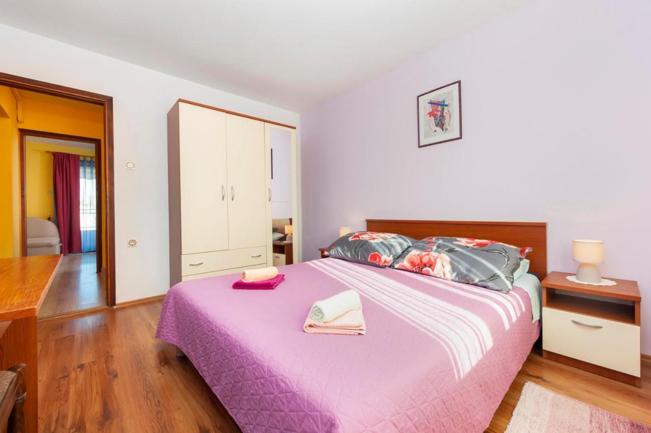 Apartments Adria Ровінь Екстер'єр фото