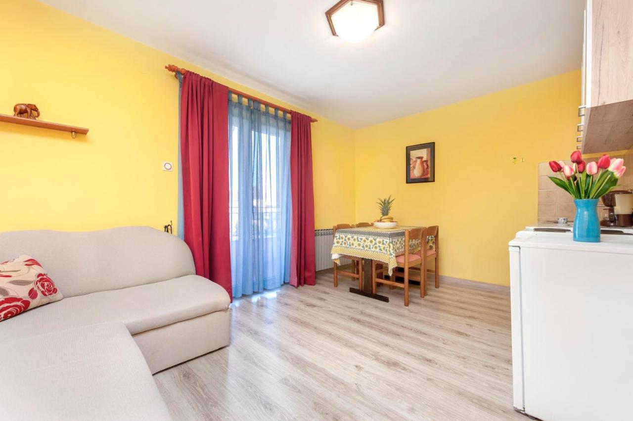 Apartments Adria Ровінь Екстер'єр фото