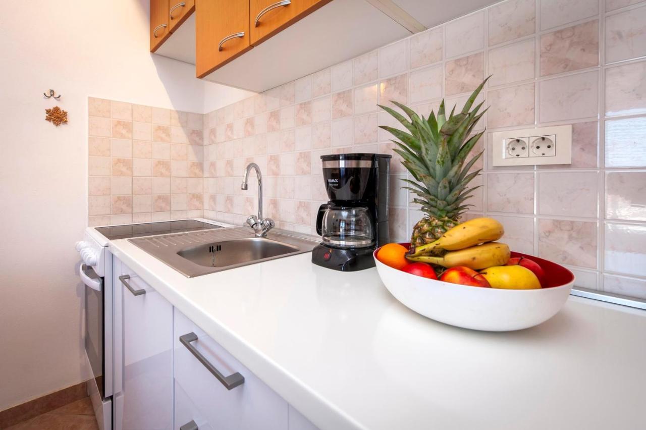 Apartments Adria Ровінь Екстер'єр фото