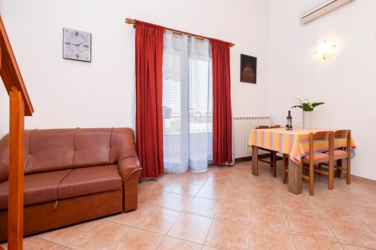 Apartments Adria Ровінь Екстер'єр фото
