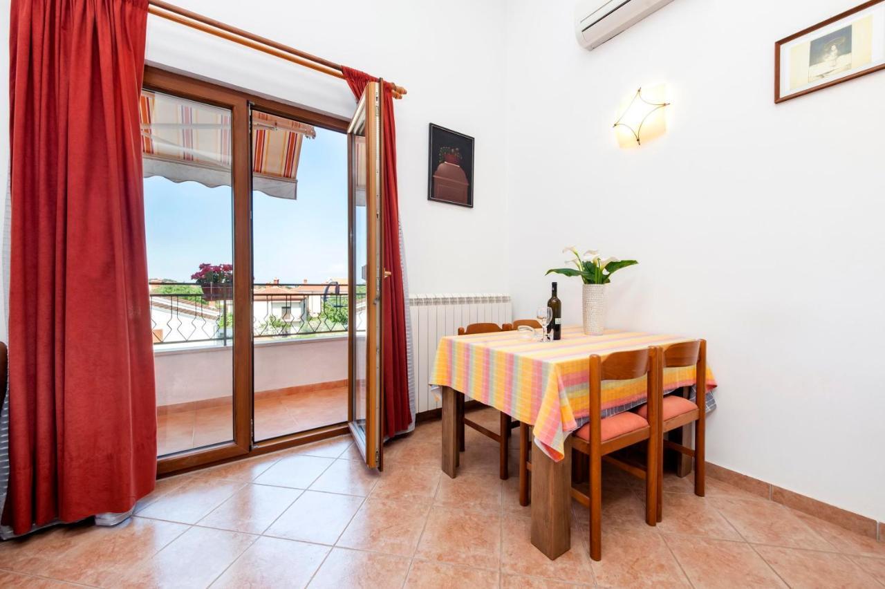 Apartments Adria Ровінь Екстер'єр фото