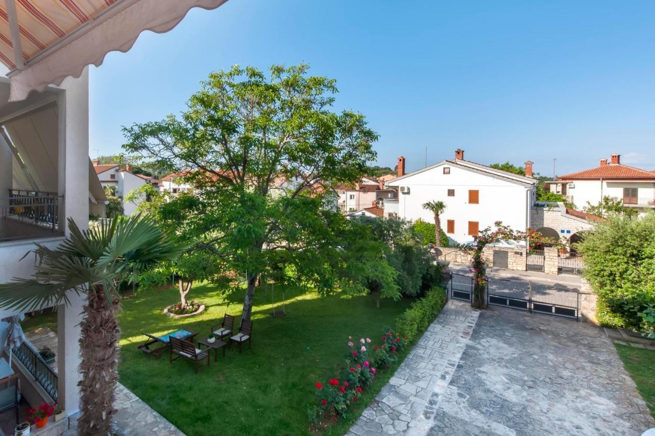 Apartments Adria Ровінь Екстер'єр фото