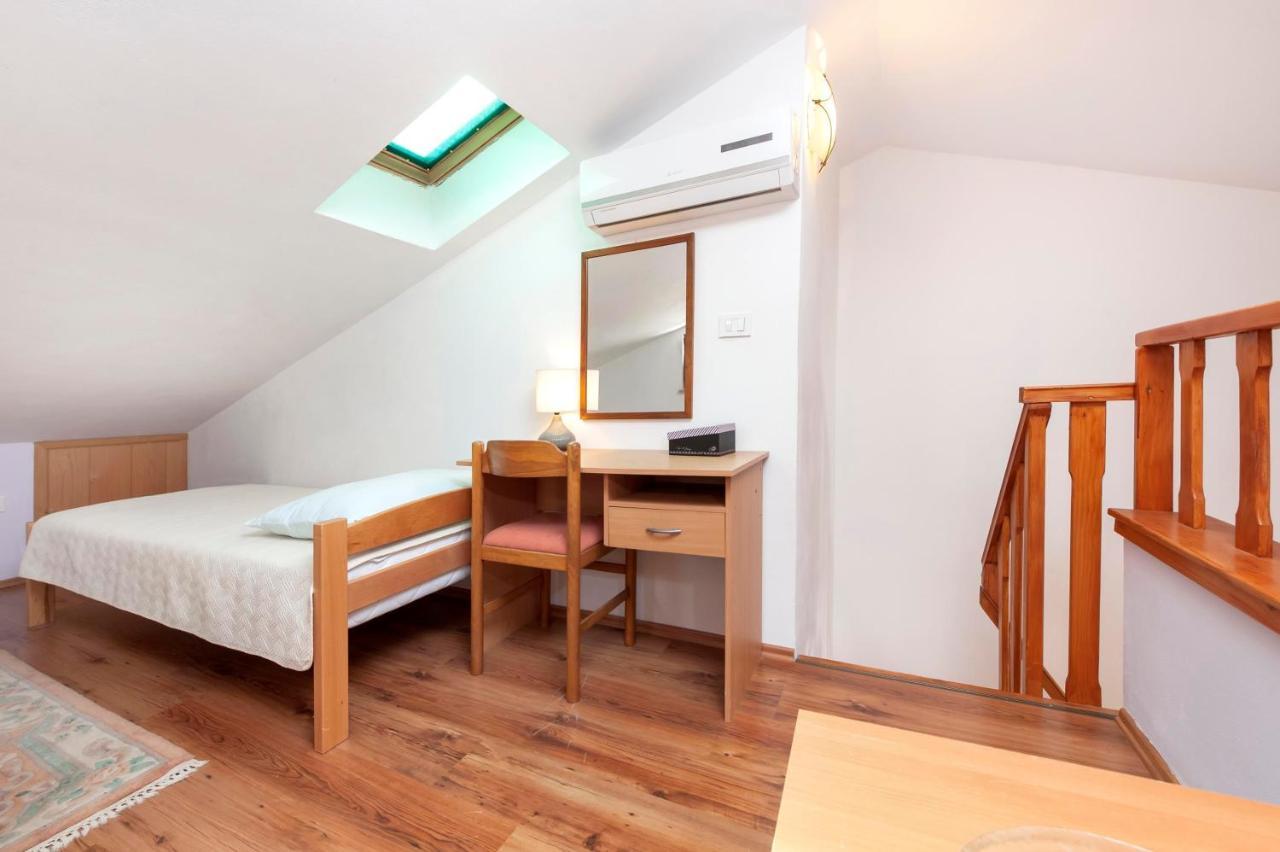 Apartments Adria Ровінь Екстер'єр фото