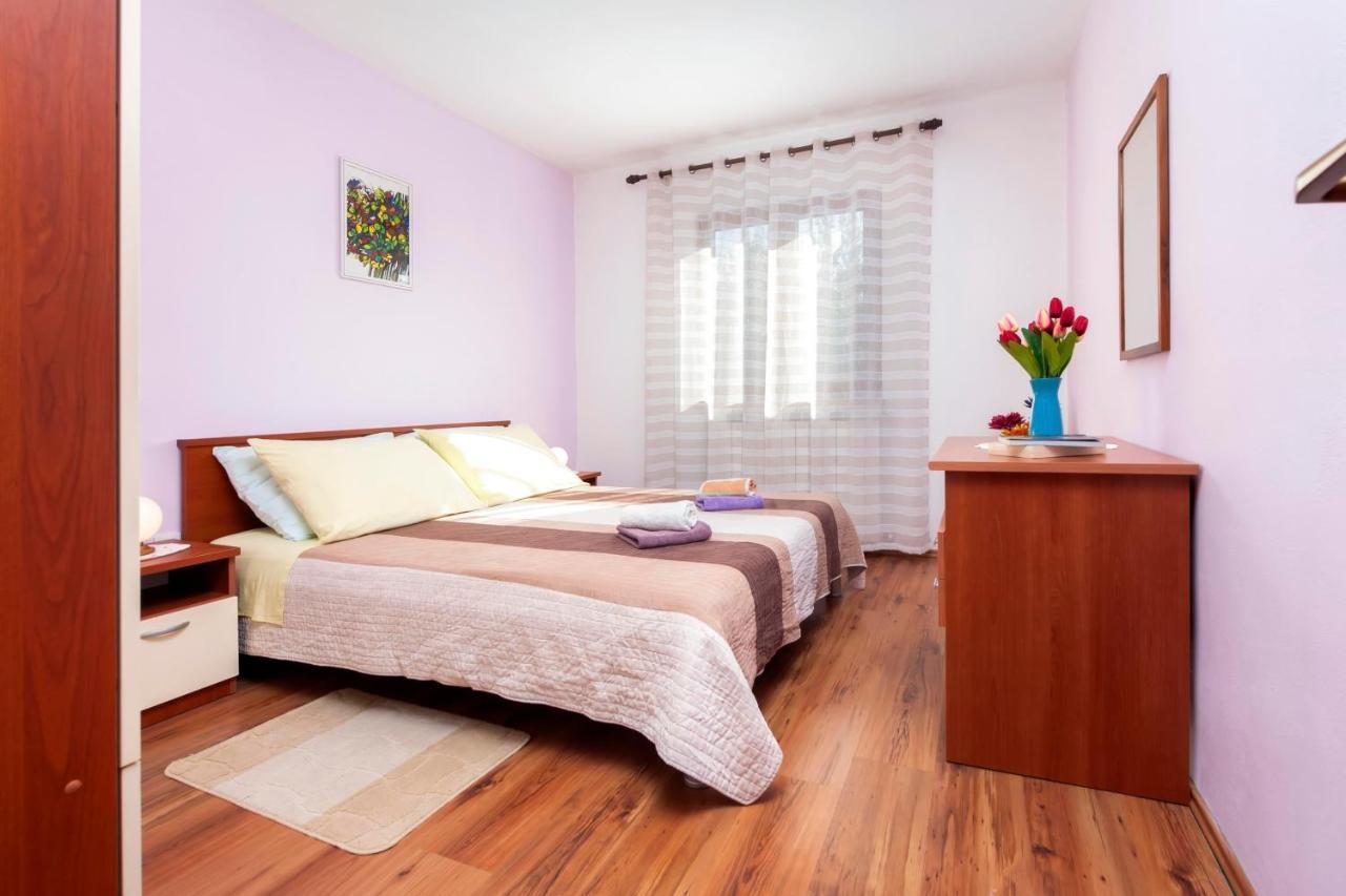Apartments Adria Ровінь Екстер'єр фото
